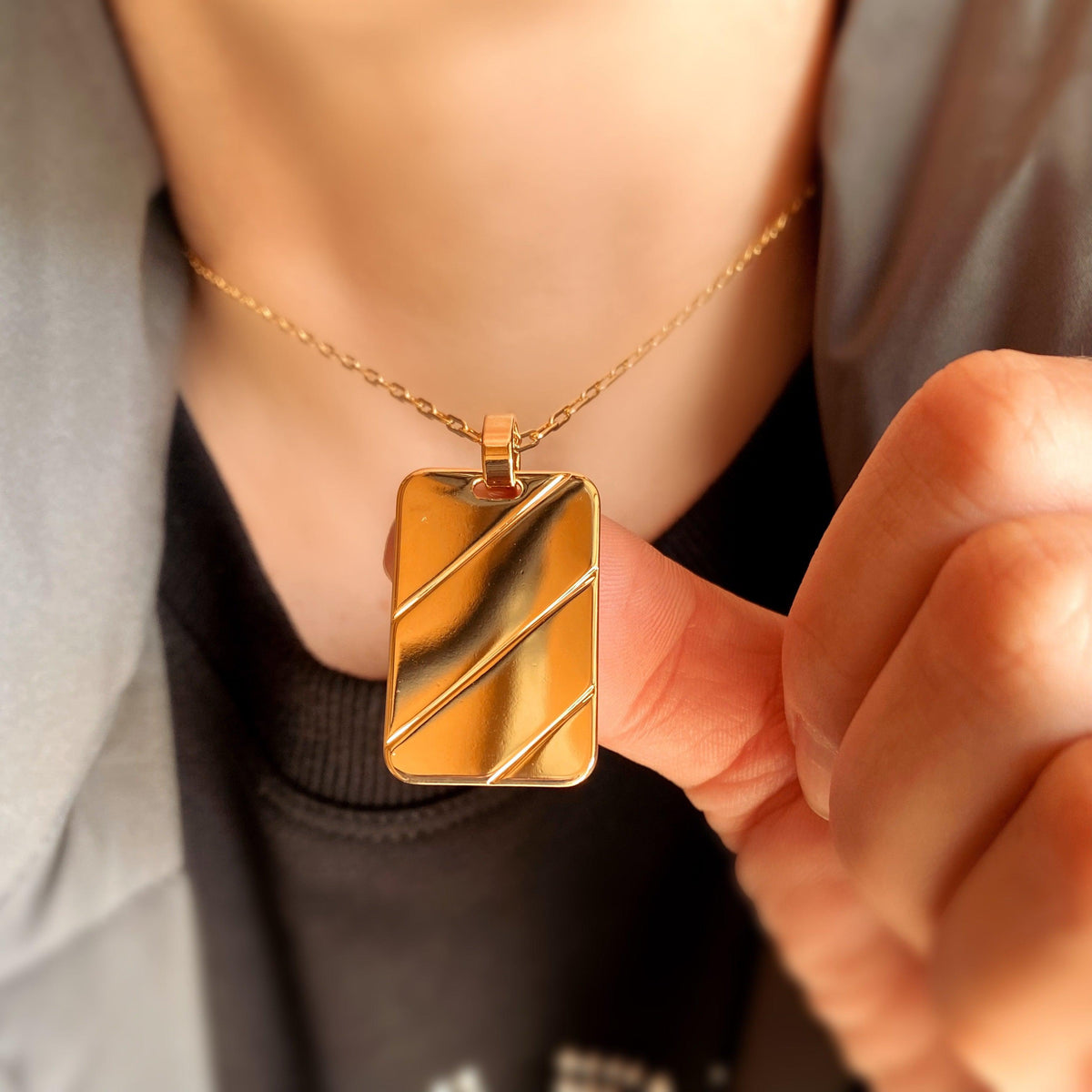 Diagonal Stripe Tag 61mm Pendant Necklace in 18K gold-filled, view 2