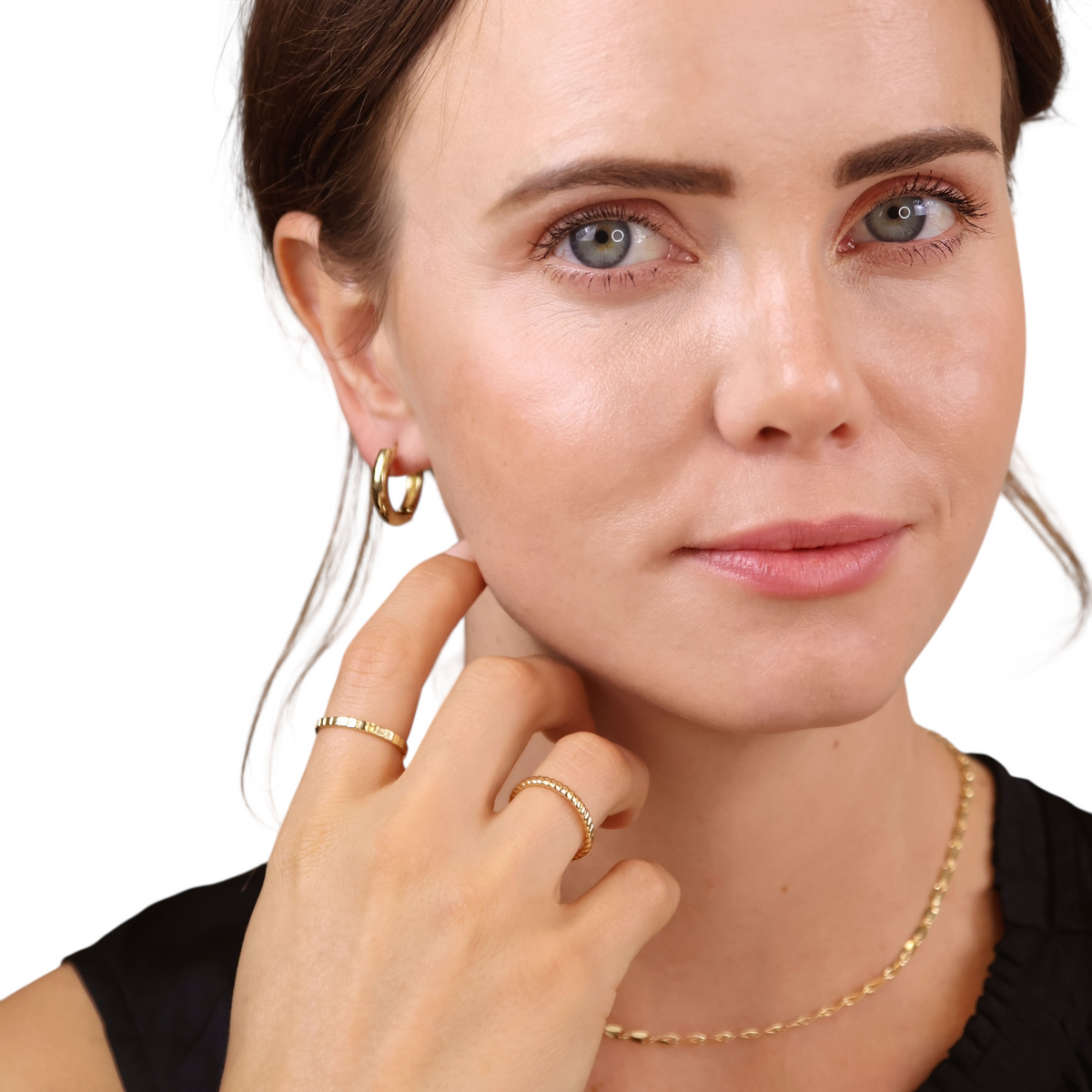 Classic Huggie 20mm Hoop Earrings in 18K gold-filled, view 5
