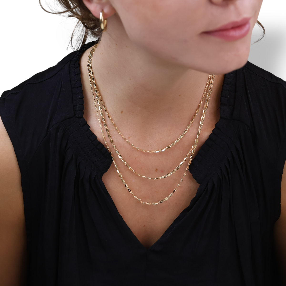Flat Oval Link Chain 3mm Necklace in 18K gold-filled, view 4