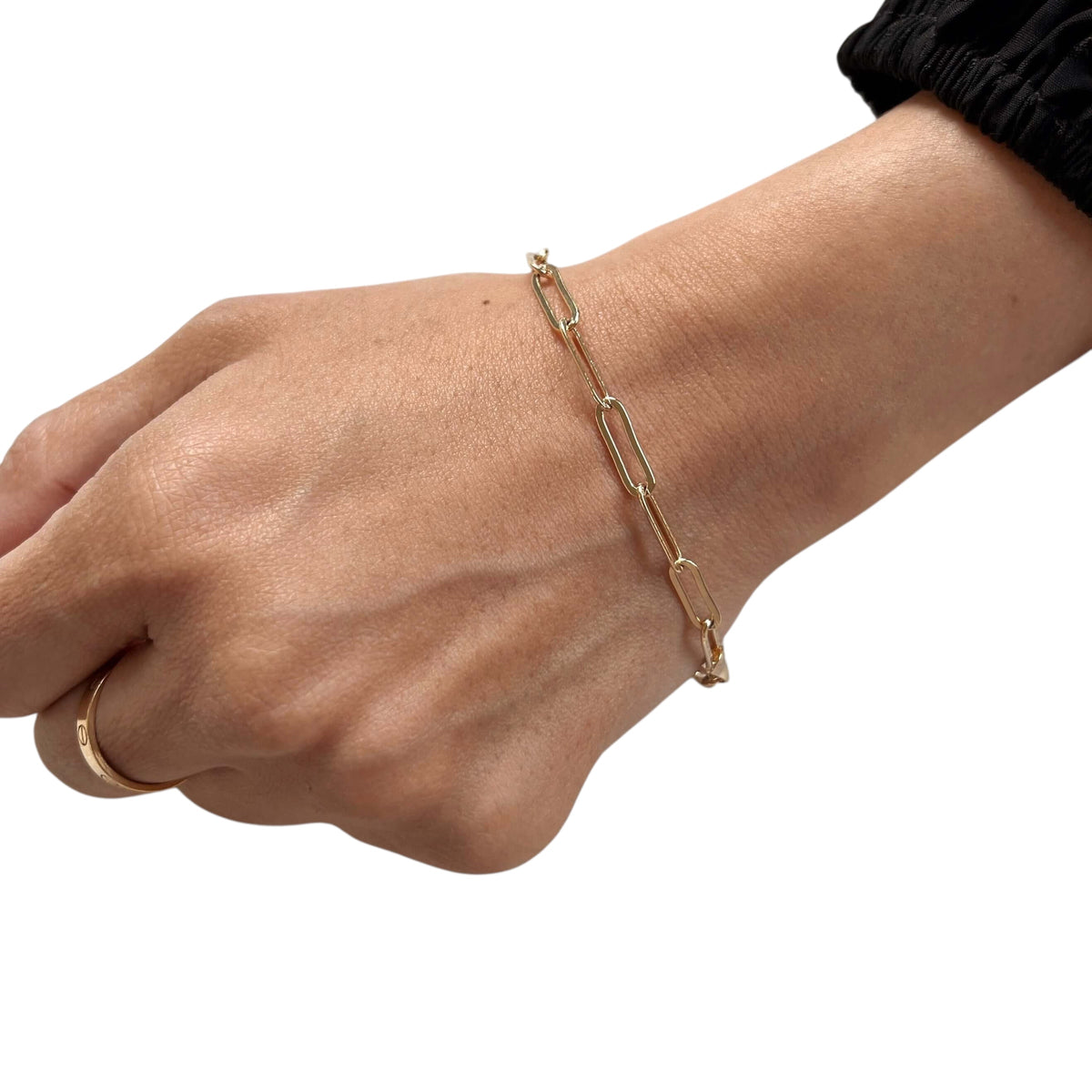 Classic Paperclip Link Chain 4.5mm Bracelet in 18K gold-filled, view 3