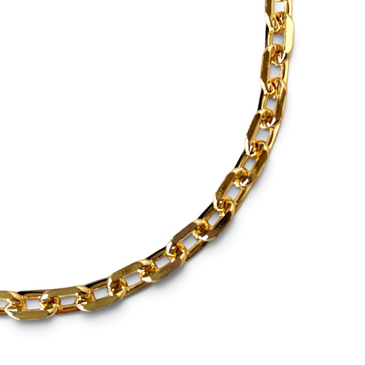 Diamond-Cut Anchor Bracelet Closeup