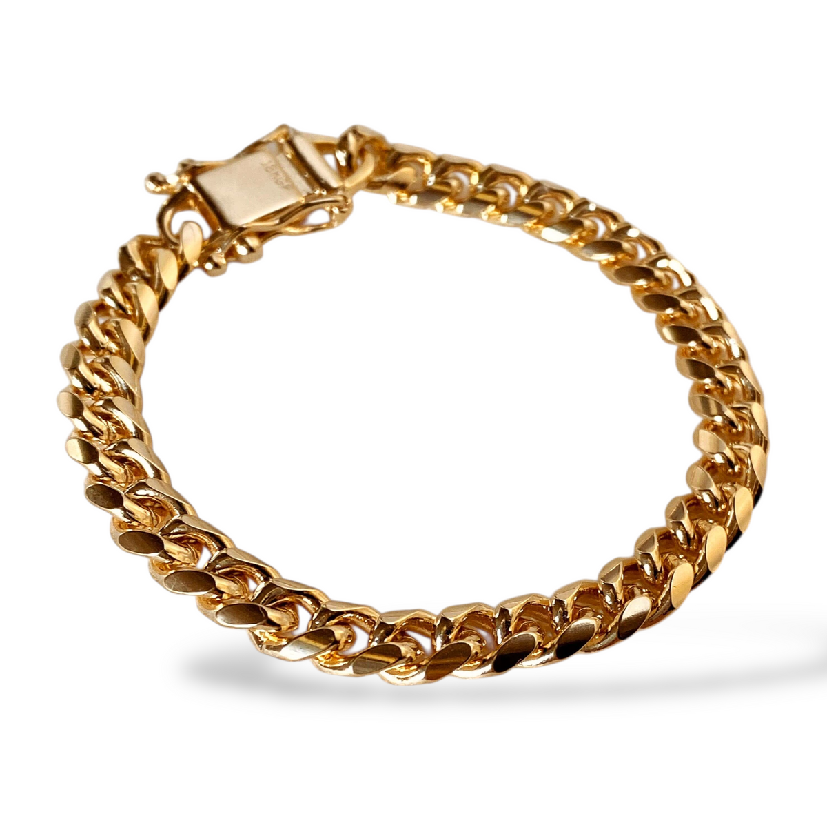 Chunky Cuban Link Chain 7mm Bracelet in 18K gold-filled, view 2