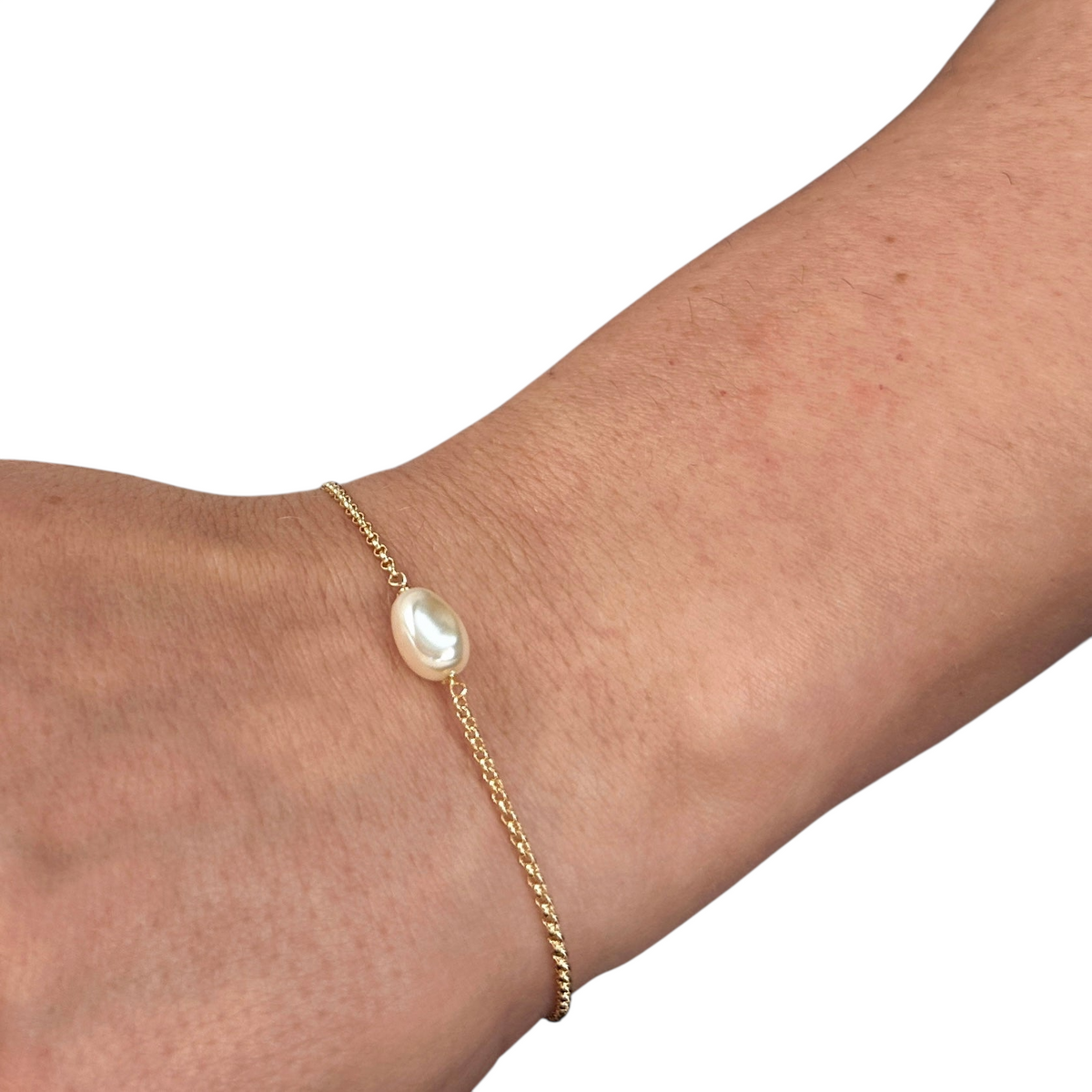 Solitaire Baroque Pearl Bracelet in 18K gold-filled, view 6