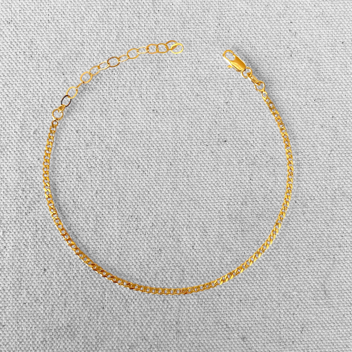 Cuban Link Chain 2mm Anklet in 18K gold-filled, view 4