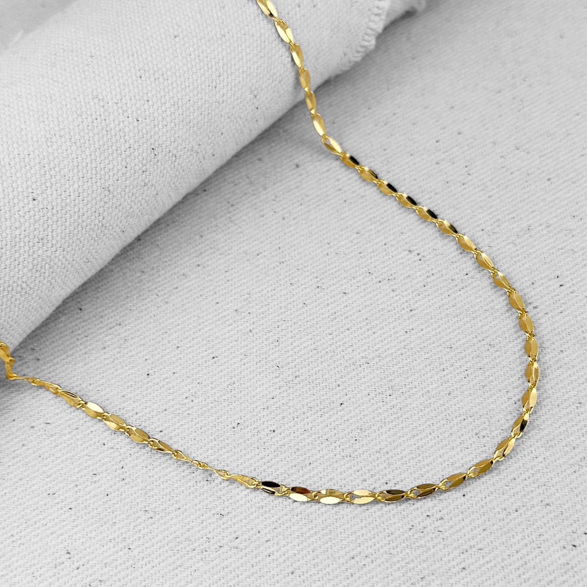 Flat Oval Link Chain 3mm Necklace in 18K gold-filled, view 8