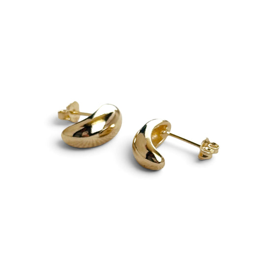 Polished Curve 15mm 18K Gold Filled Stud Earrings Sideview