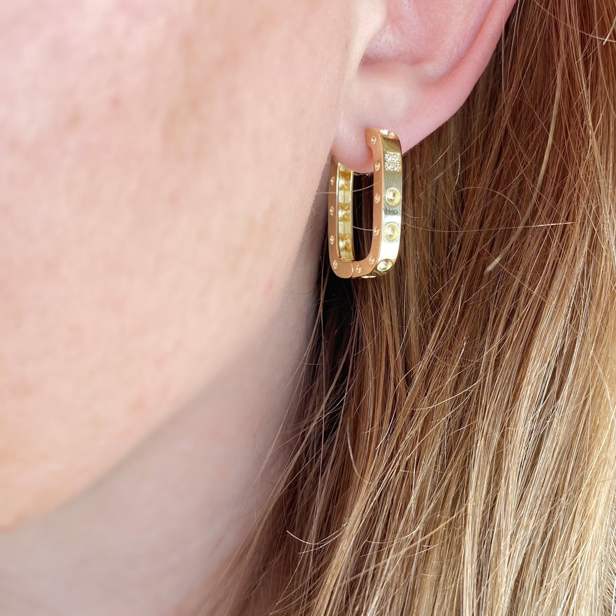 Skillus Rectangular CZ Huggie 18K Gold Filled Hoop Earrings on Model
