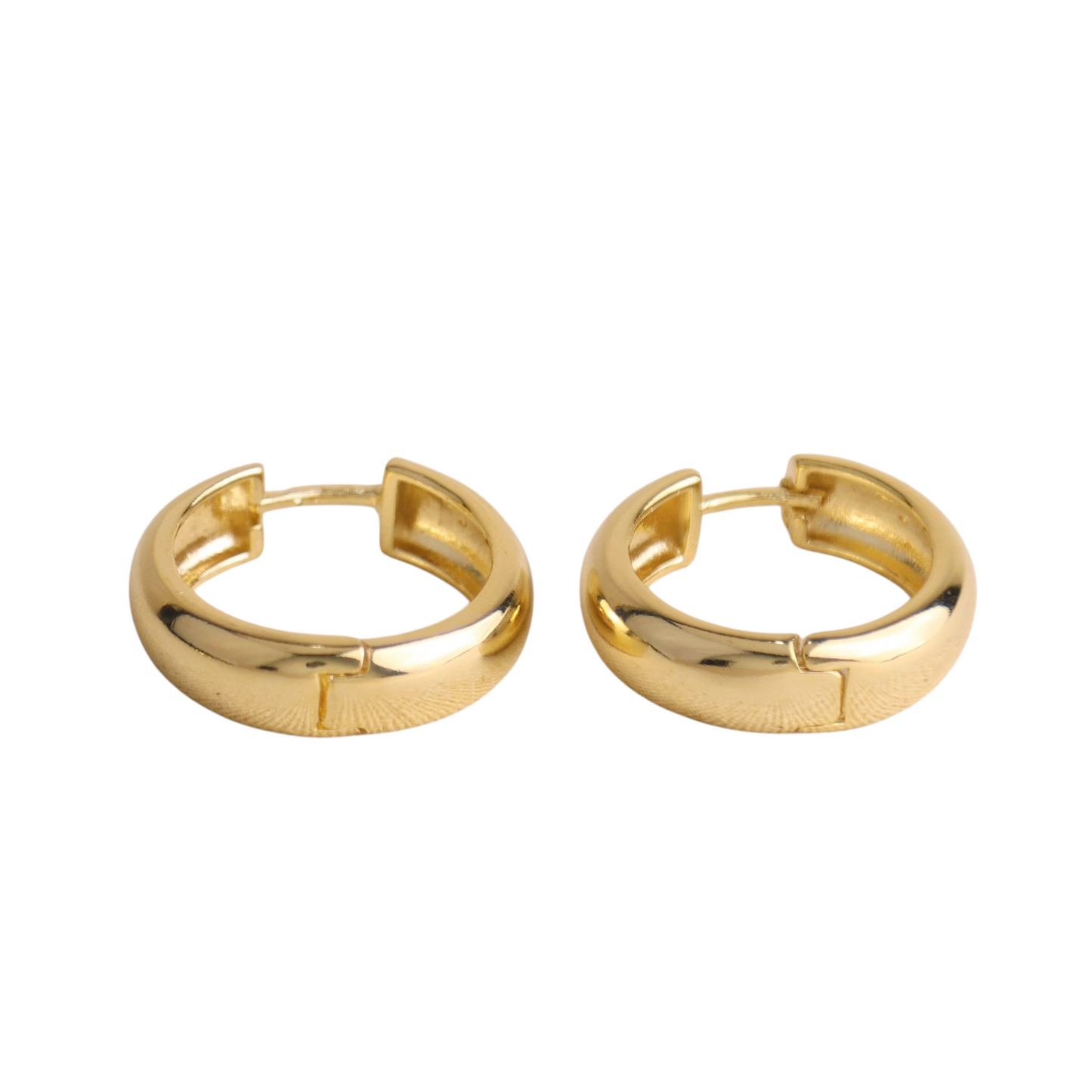 Bold Huggie Hoop 18k Gold Filled Earrings