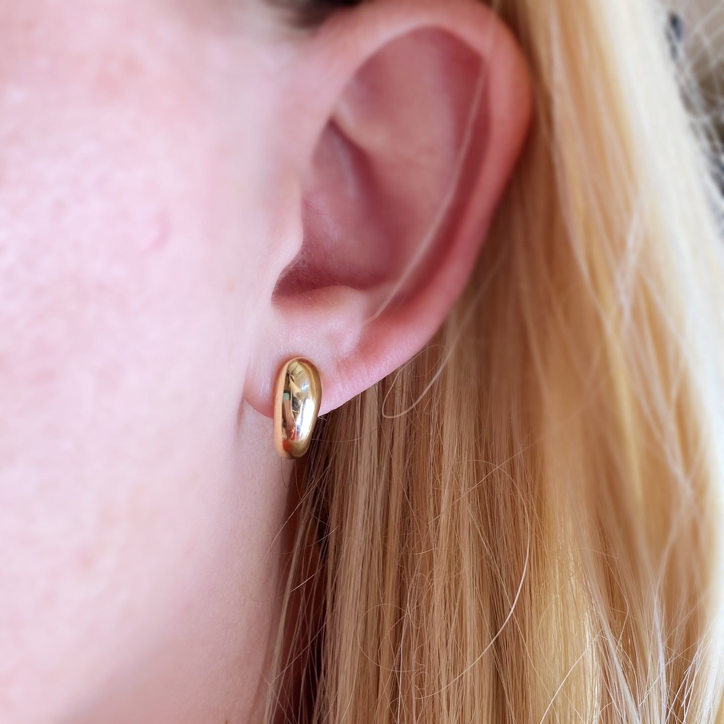 12mm Polished Curved Stud 18k Gold Filled Earrings