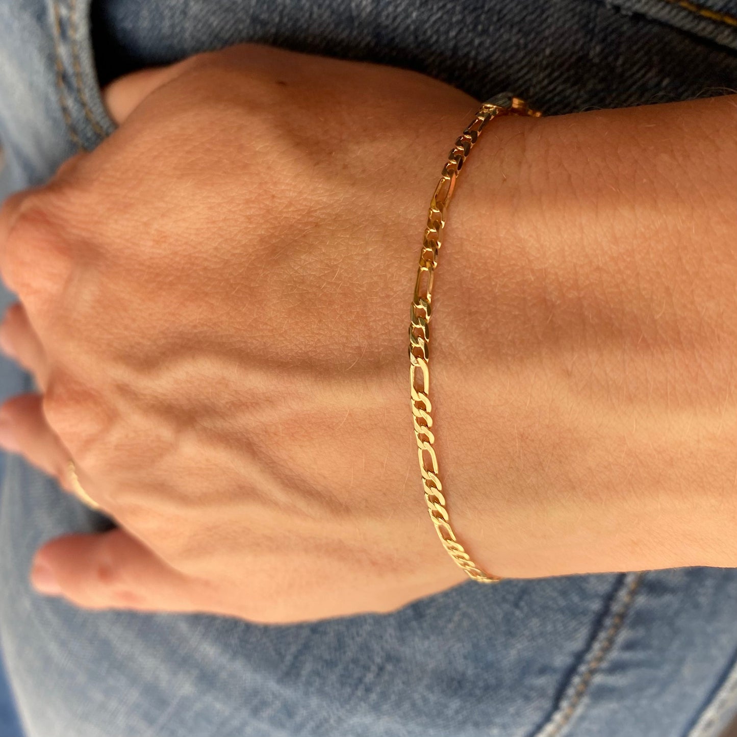 2.5mm Flat Figaro Chain 18K Gold Filled Bracelet