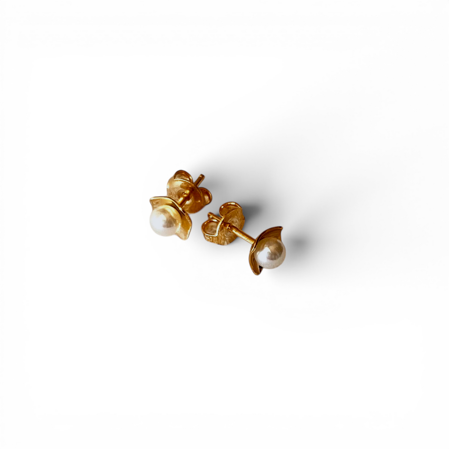 4mm Pearl on Square Plate 18K Gold Filled Stud Earrings
