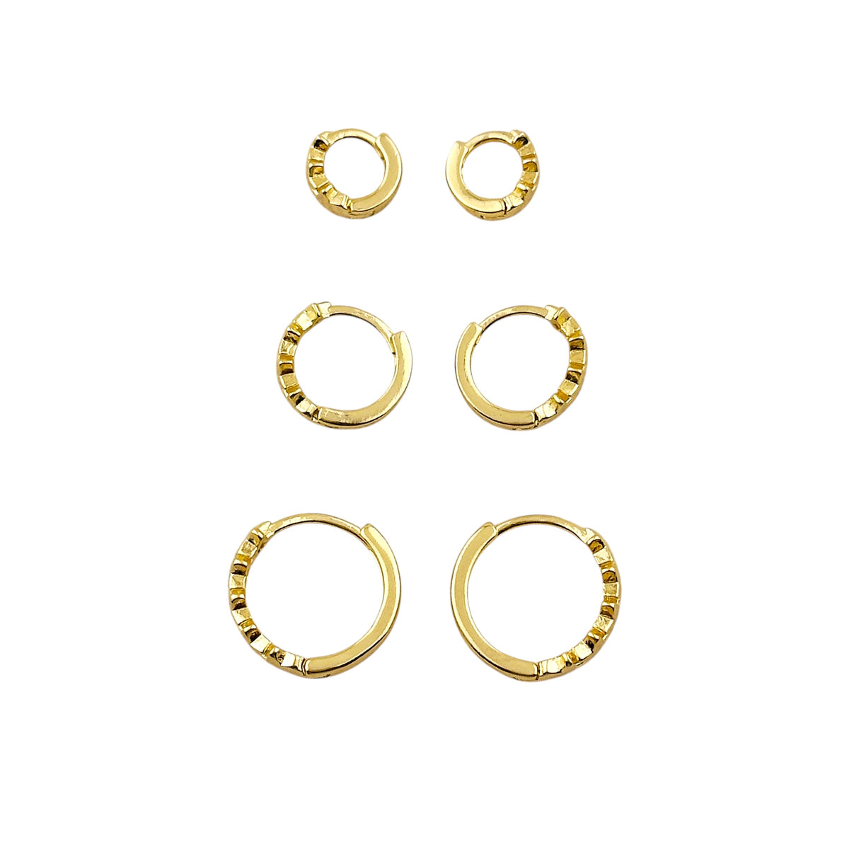 3Sizes Star Huggie Hoop Earrings Closeup
