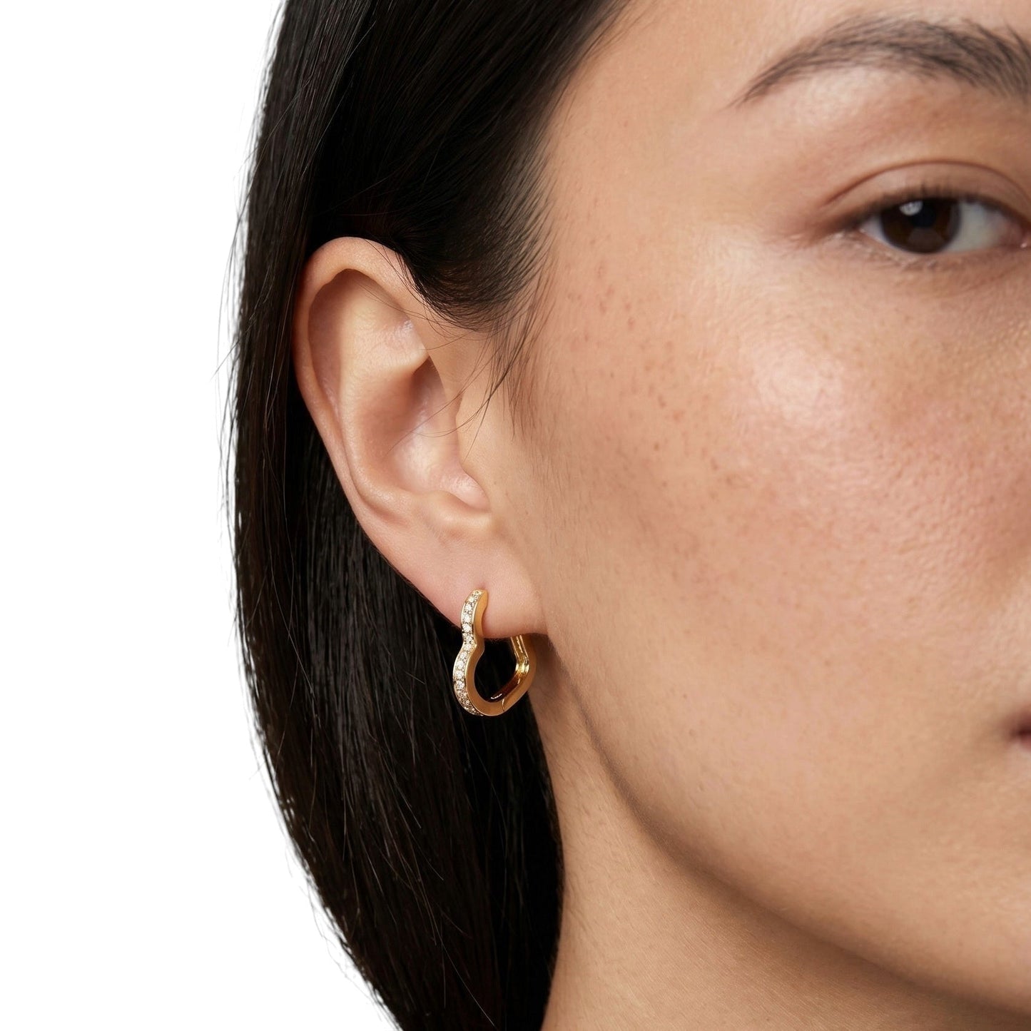 Heart 15mm 18K Gold Filled Huggie Earrings
