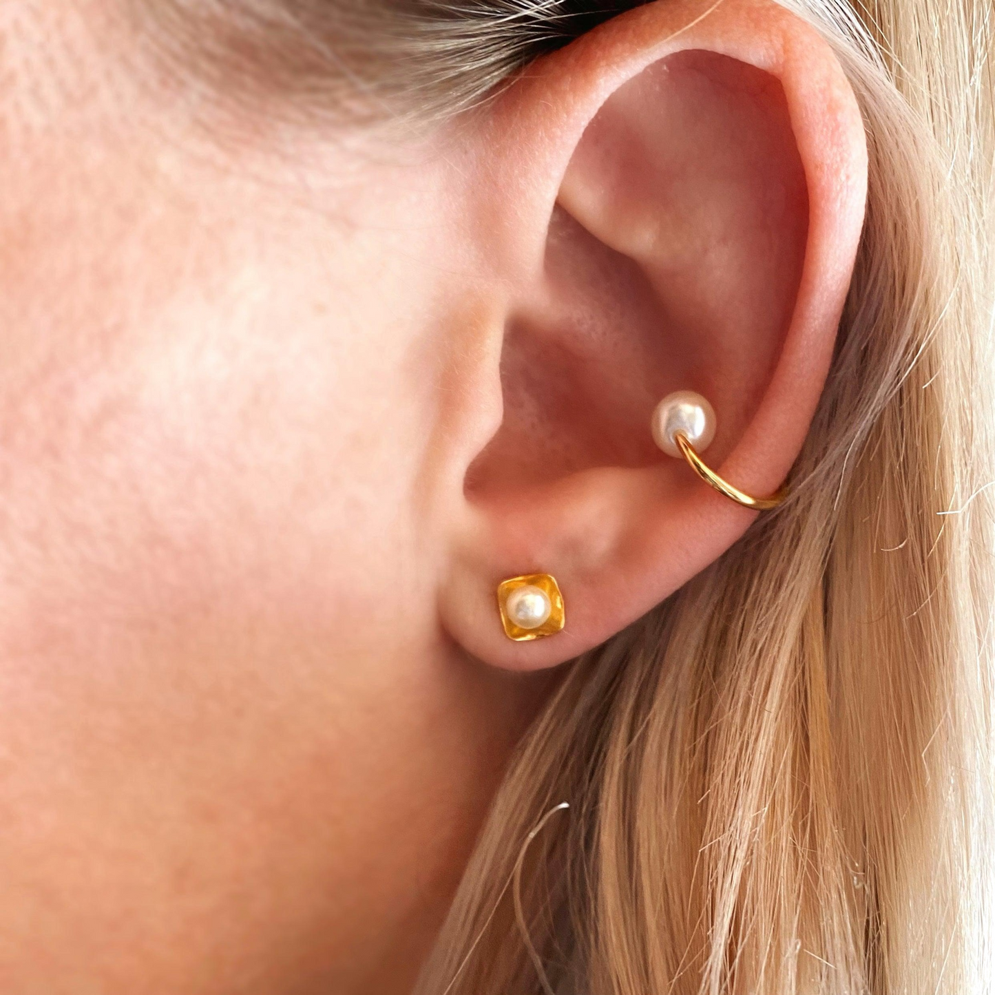4mm Pearl on Square Plate 18K Gold Filled Stud Earrings
