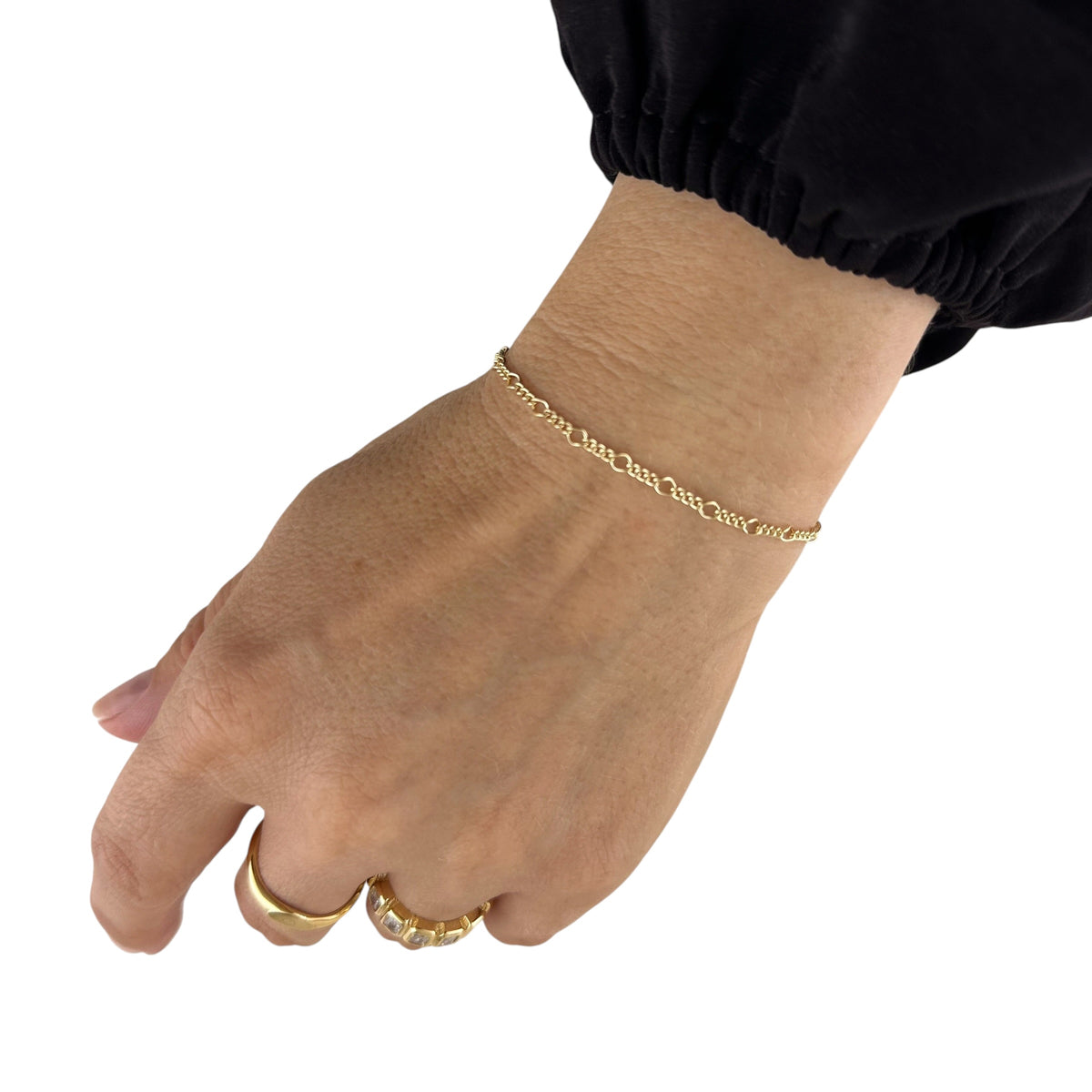 Rounded Figaro Bracelet in 18K gold-filled, view 5