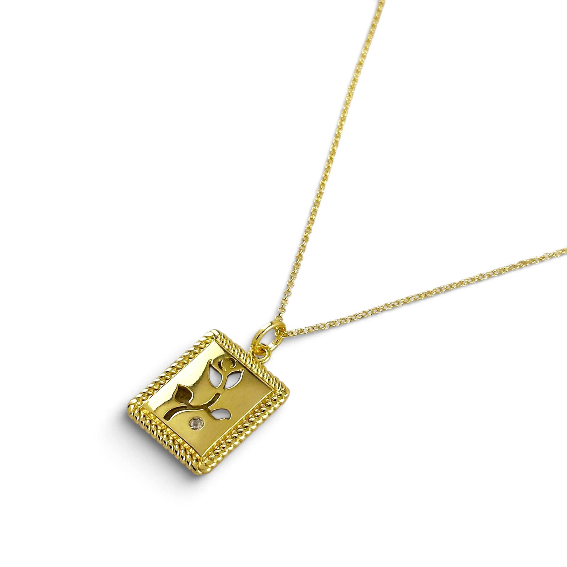 Flower Plaque Necklace in 18K Gold Filled 