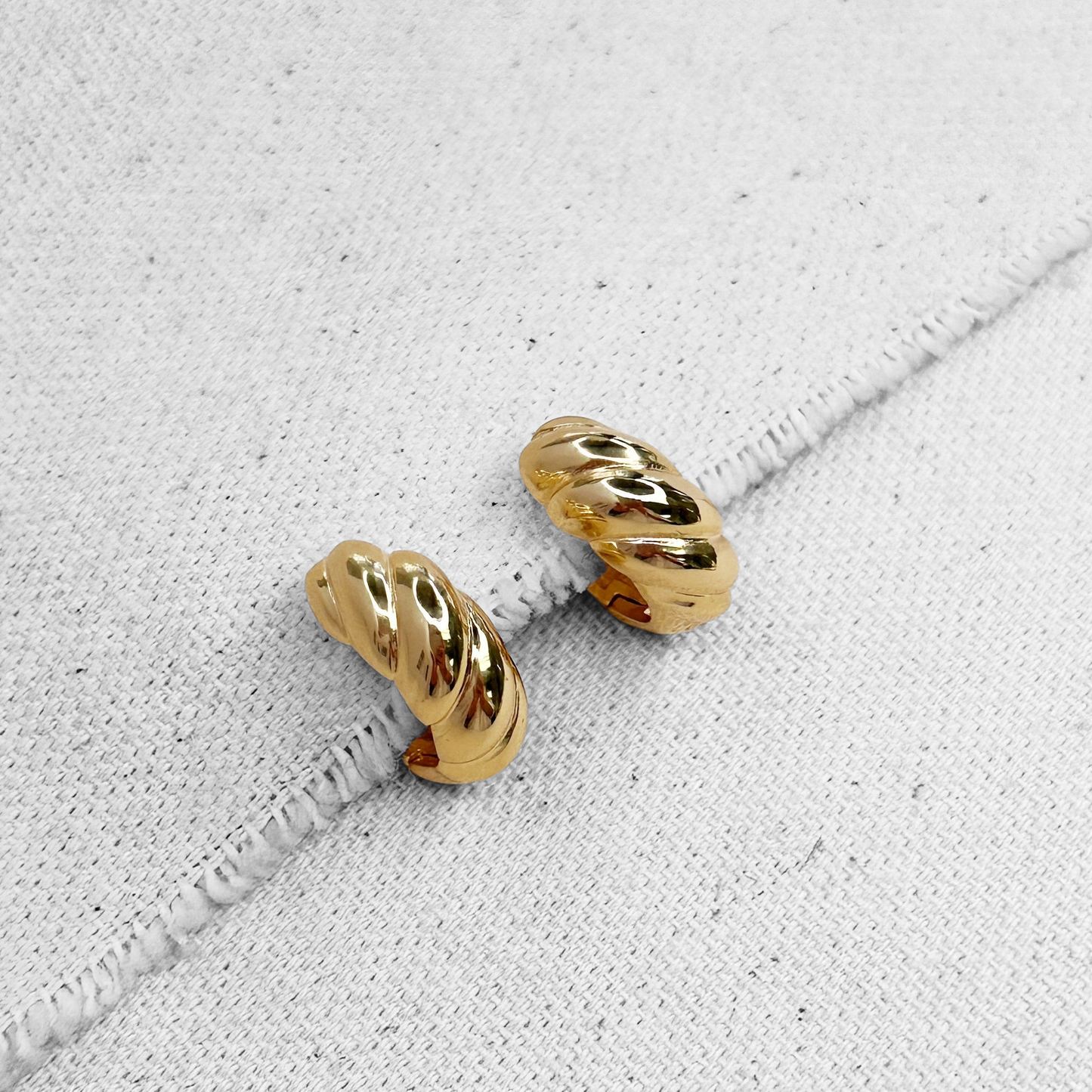 15mm Twisted Dome Huggie Hoop 18K Gold Filled Earrings