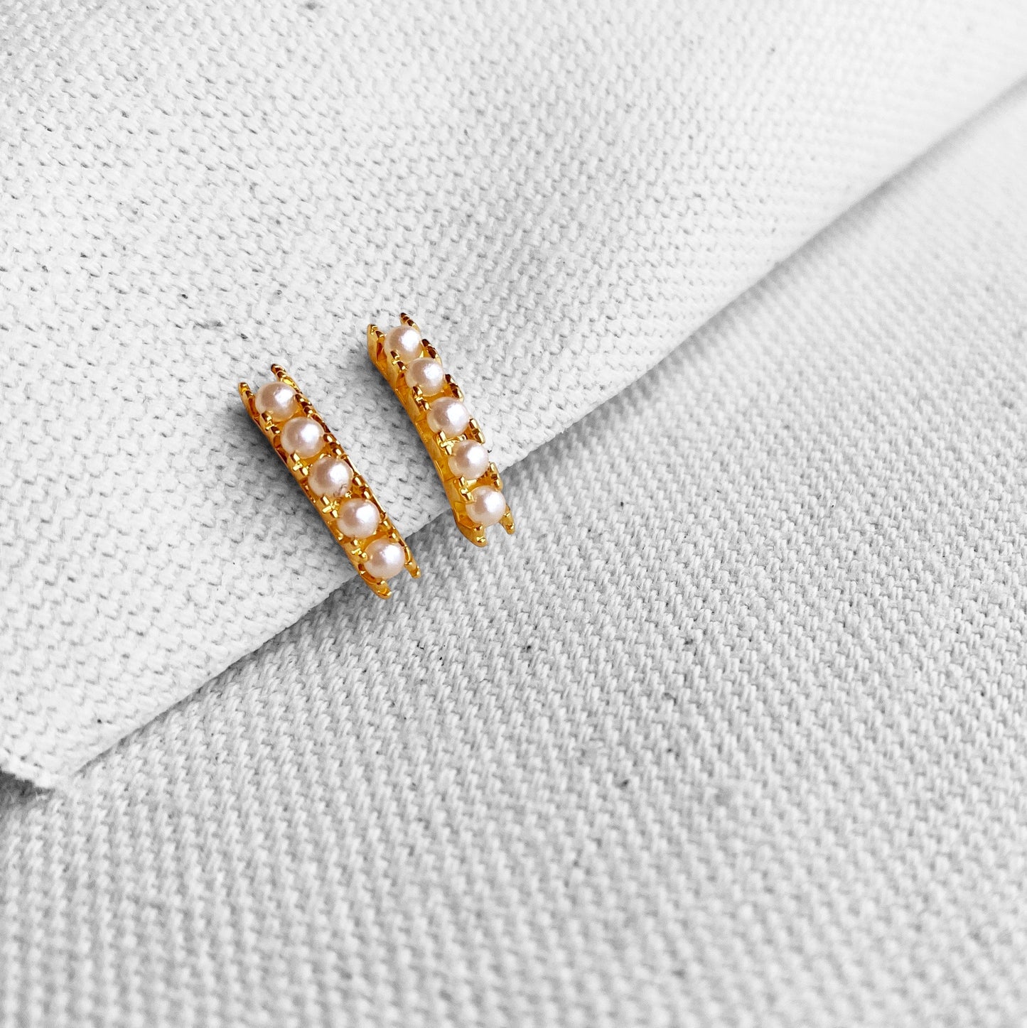 Delicate Pearls Stud 18k Gold Filled Earrrings