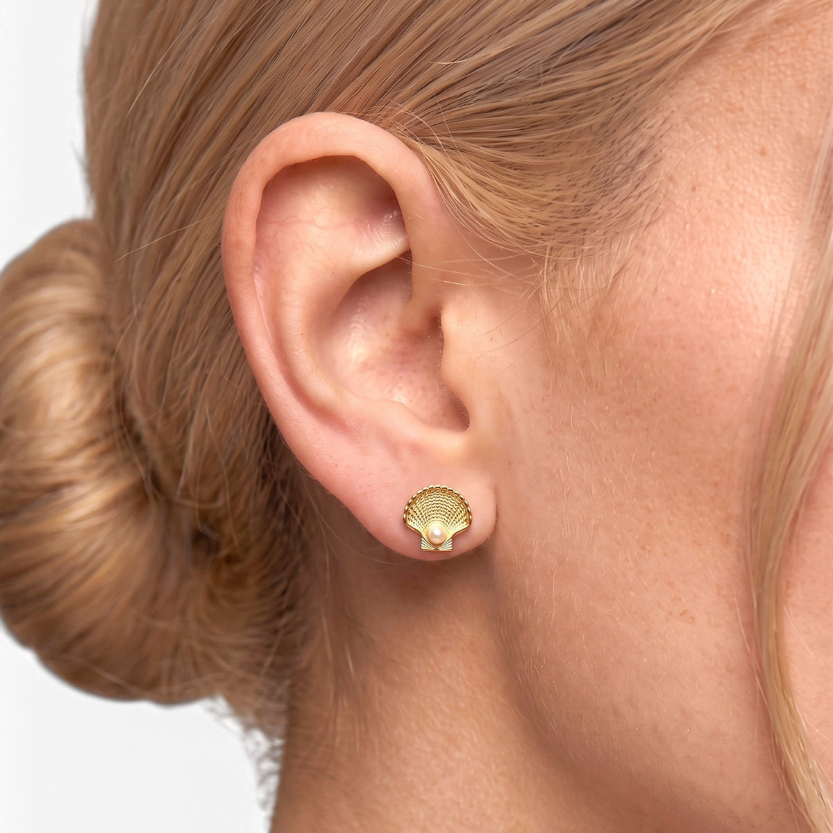 Scalloped Shell Pearl Stud on Model
