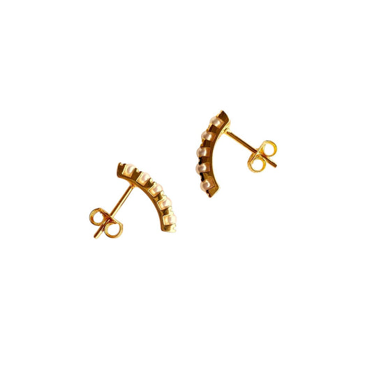 Skillud 18k Gold-filled pearl earrings on white background