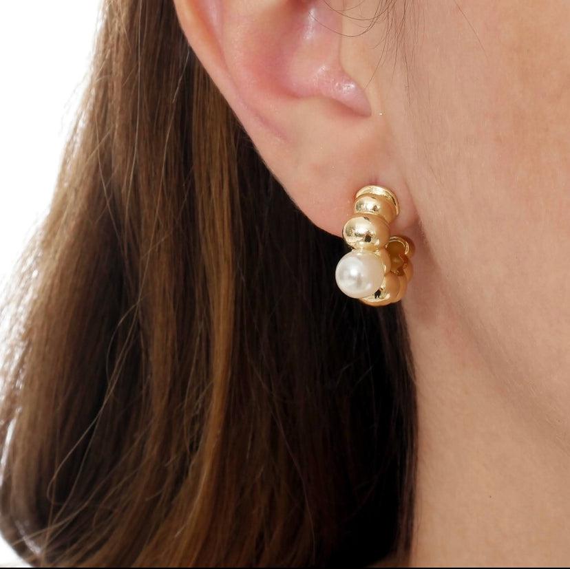 Skillus 18k Gold Filled Beaded Pearl Open Hoop Earrings on Model