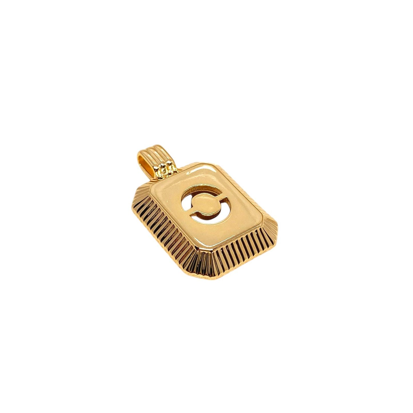 Skillus 18k Gold Filled Initial Letter Pendant O