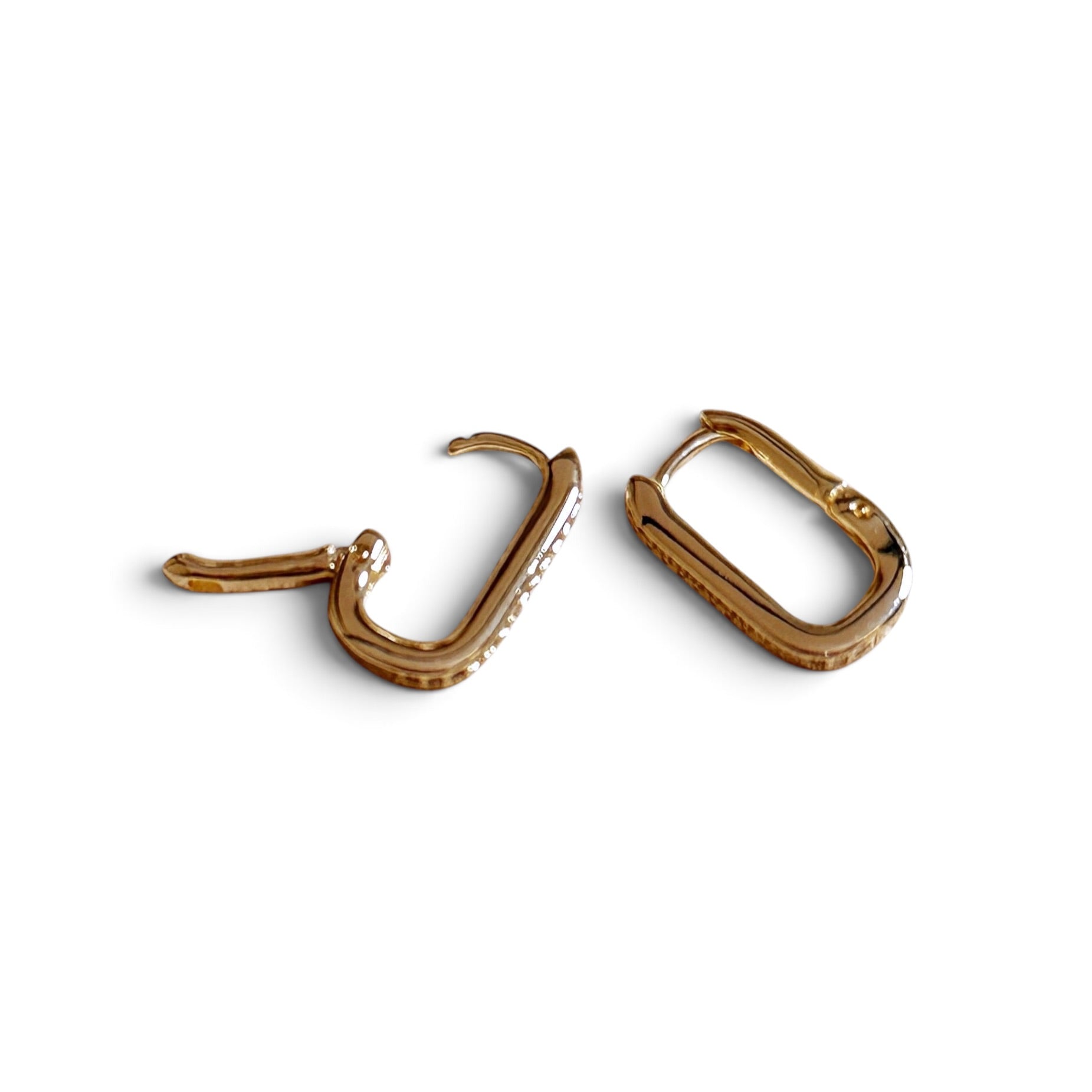 Skillus CZ Rectangle Huggie Earrings Open