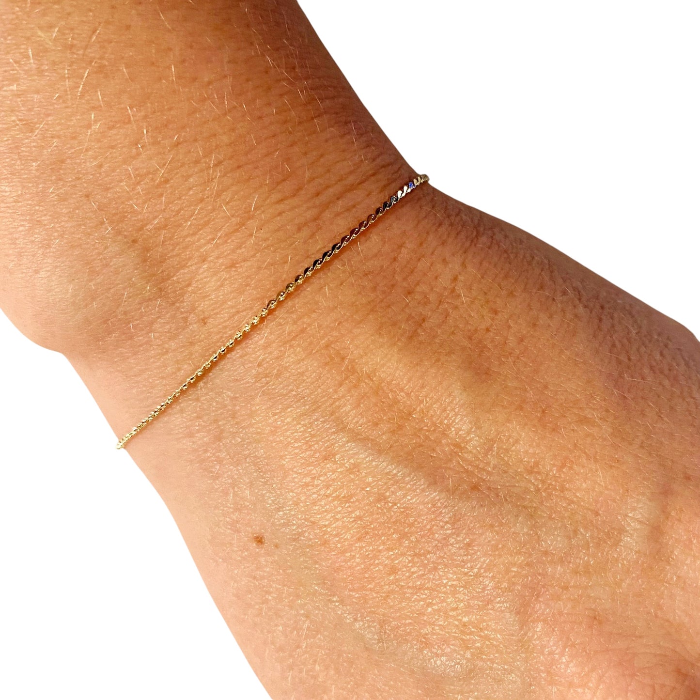 Skillus Flat Rope Chain Bracelet on hand