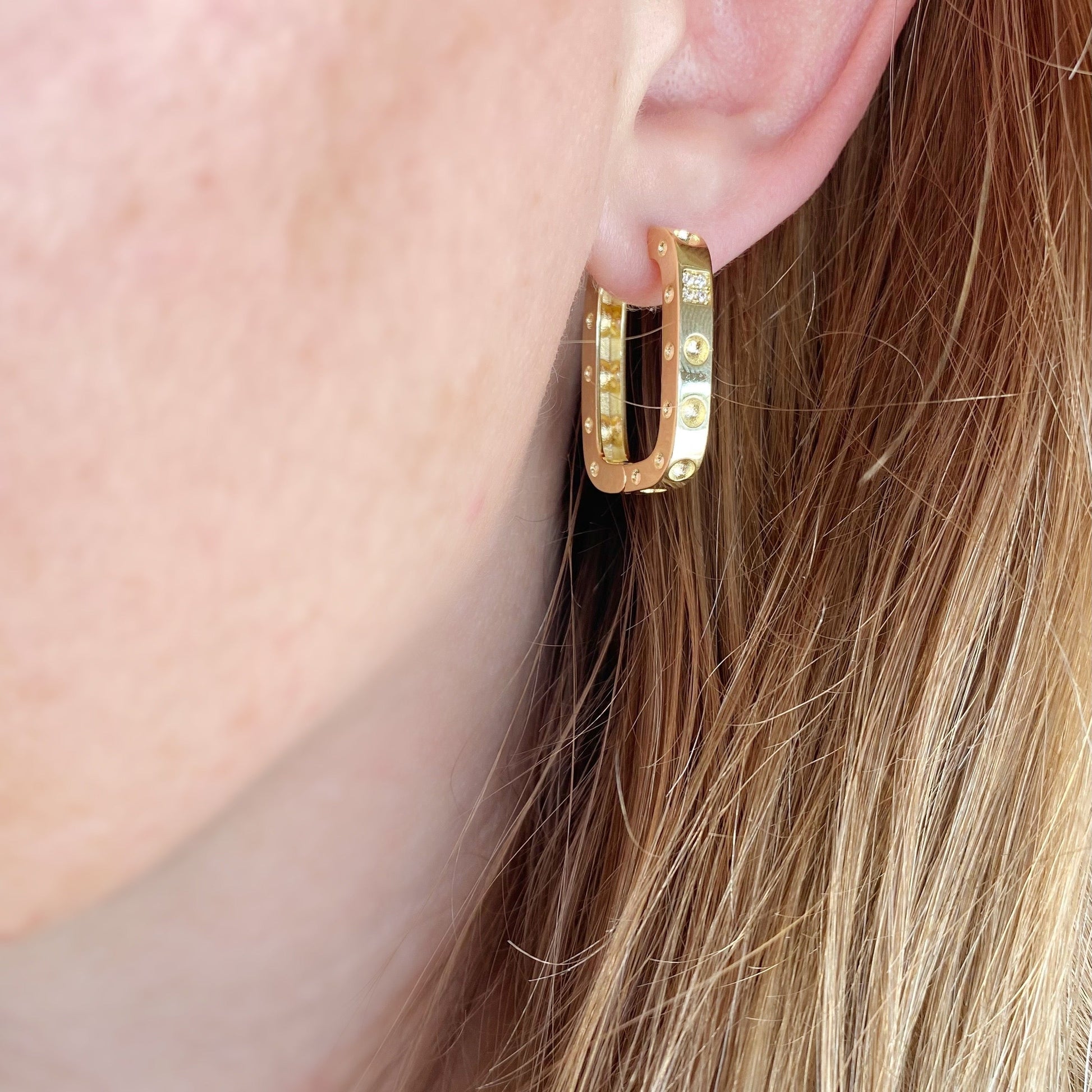 Skillus Rectangular CZ Huggie 18K Gold Filled Hoop Earrings on Model