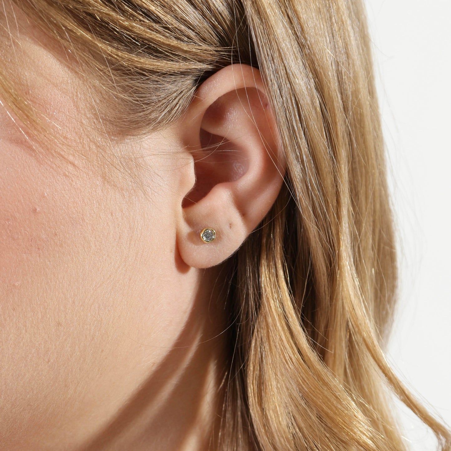 4mm Round CZ Frame Stud 18k Gold Filled Earrings