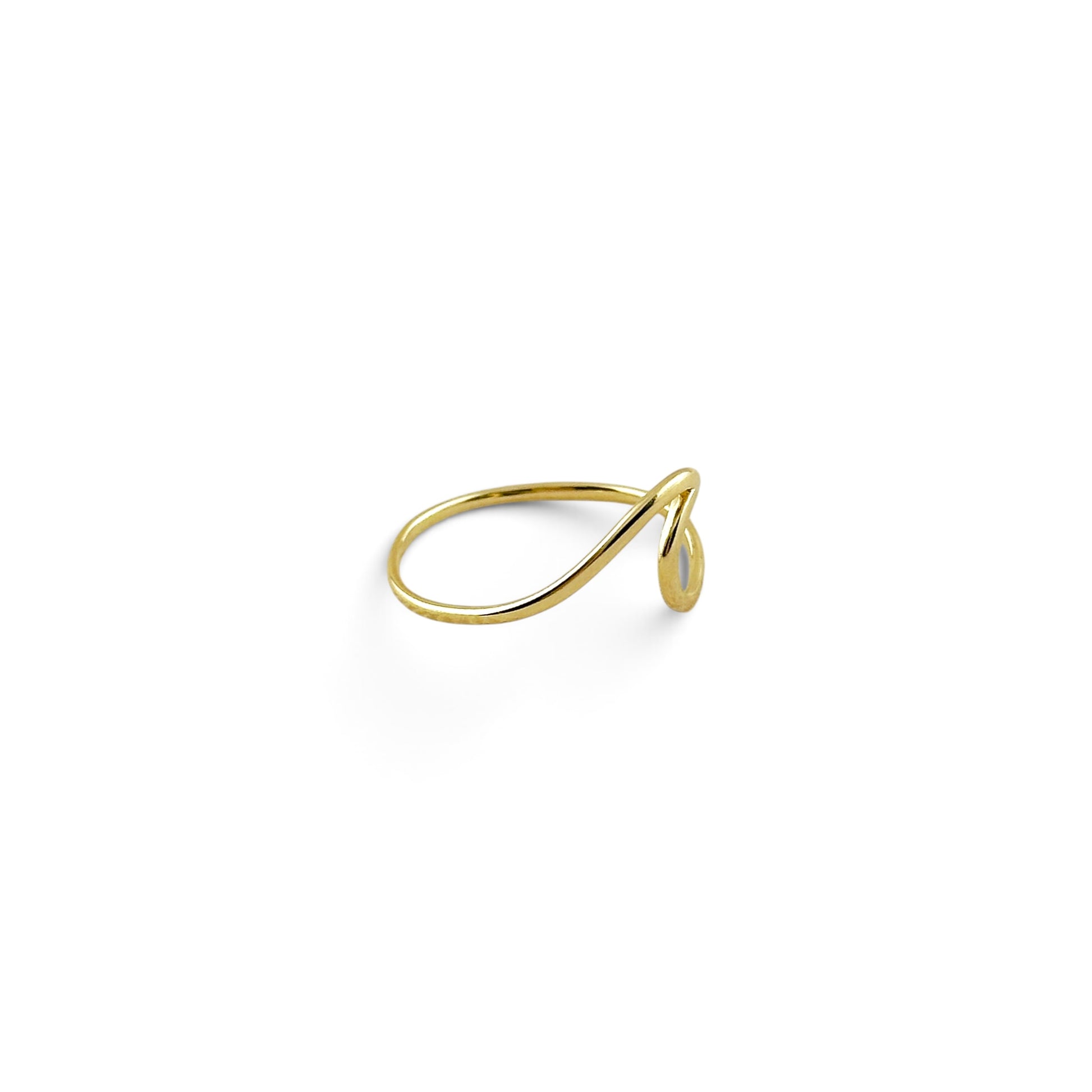 skillus Wave Ring in 18K Gold Filled sideview